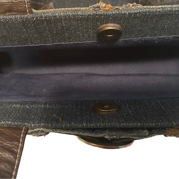 Super cute upcycled jeans made into a purse.  Vegan leather belt/handles - Picture 3 of 6
